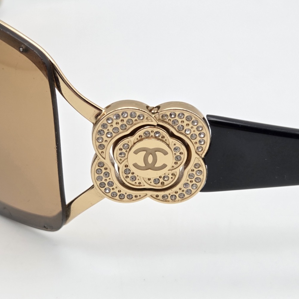 Vintage Chanel Camellia Gold Wrap Sunglasses 4164-B C.125/6H Authenticated - Picture 2 of 11